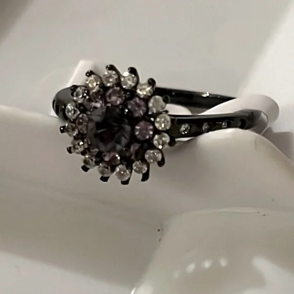 🌺HP🌺Amethyst Crystal Halo Ring sz7 - Picture 5 of 12